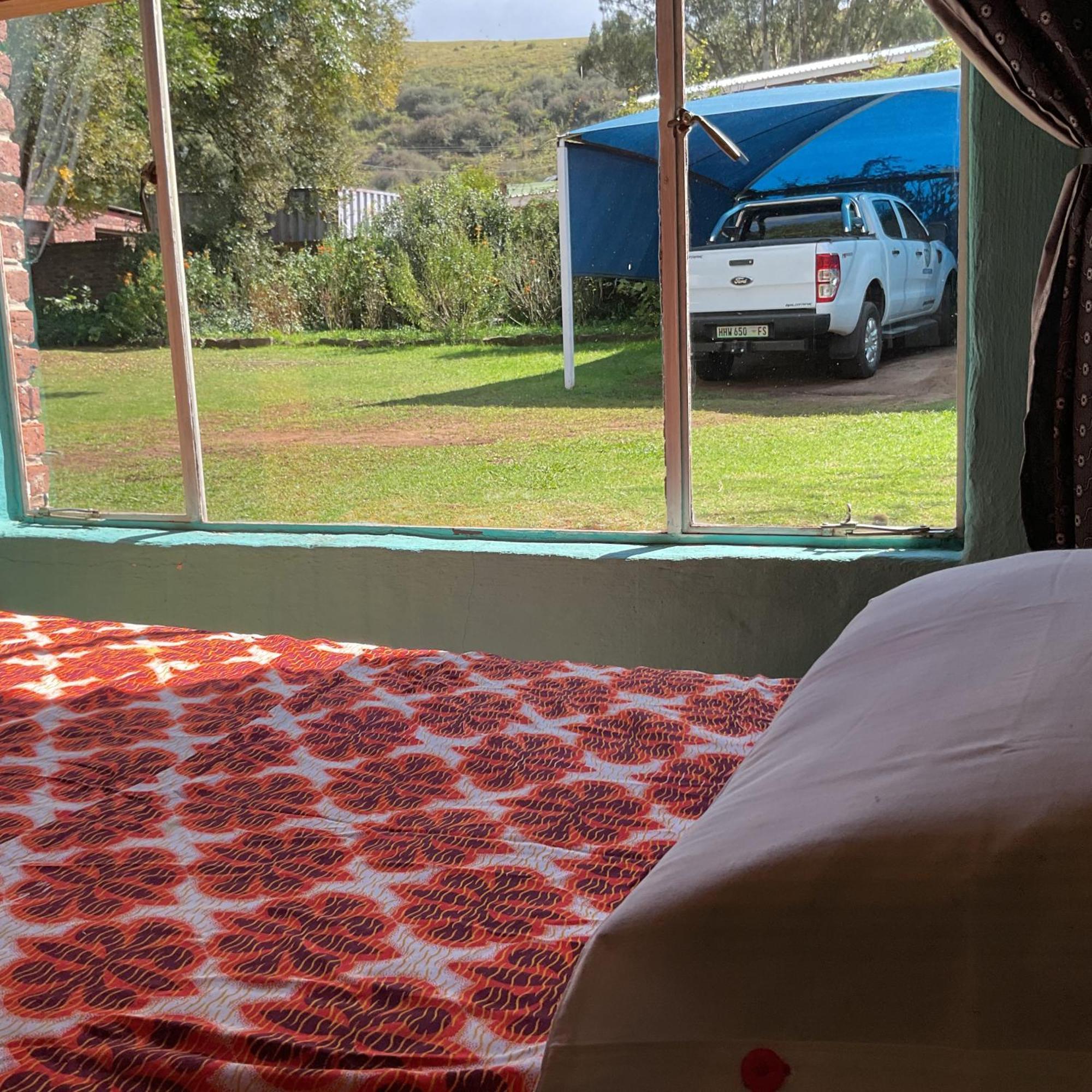 Karma Backpackers Hostel Kestell Buitenkant foto